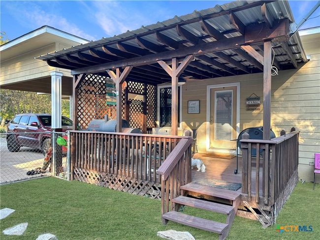 720 E Travis St, House other with 3 bedrooms, 2 bathrooms and null parking in Luling TX | Image 22
