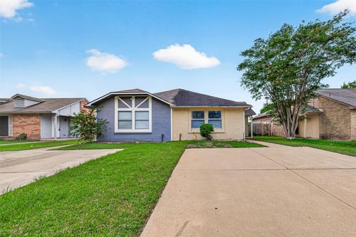 17421 Ranch Country Rd, Hockley, TX, 77447-9286 | Card Image