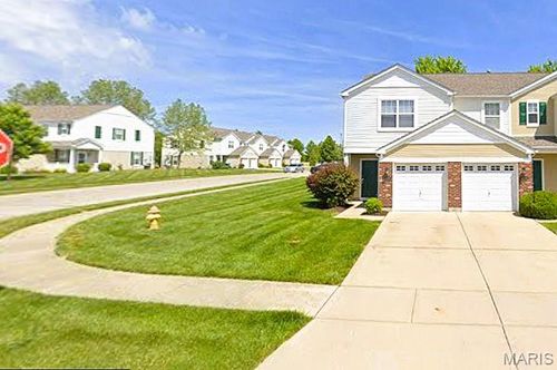 1807 Ambrose Terrace Dr, Swansea, IL, 62226-7382 | Card Image