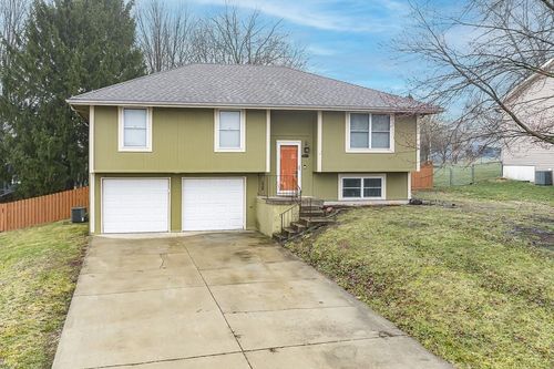 3203 N 157th Ter, Basehor, KS, 66007-9786 | Card Image