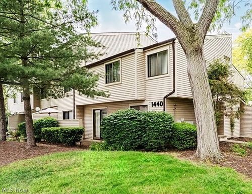 h-1440 Cedarwood Dr, Westlake, OH, 44145-1871 | Card Image