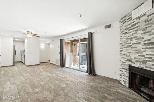 m180-2601 W Broadway Boulevard, Tucson, AZ, 85745 | Card Image