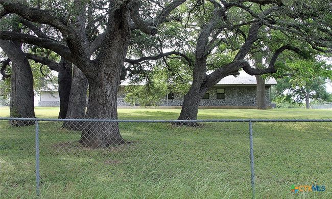 854 Pettytown Rd, Home with 3 bedrooms, 2 bathrooms and null parking in Red Rock TX | Image 6