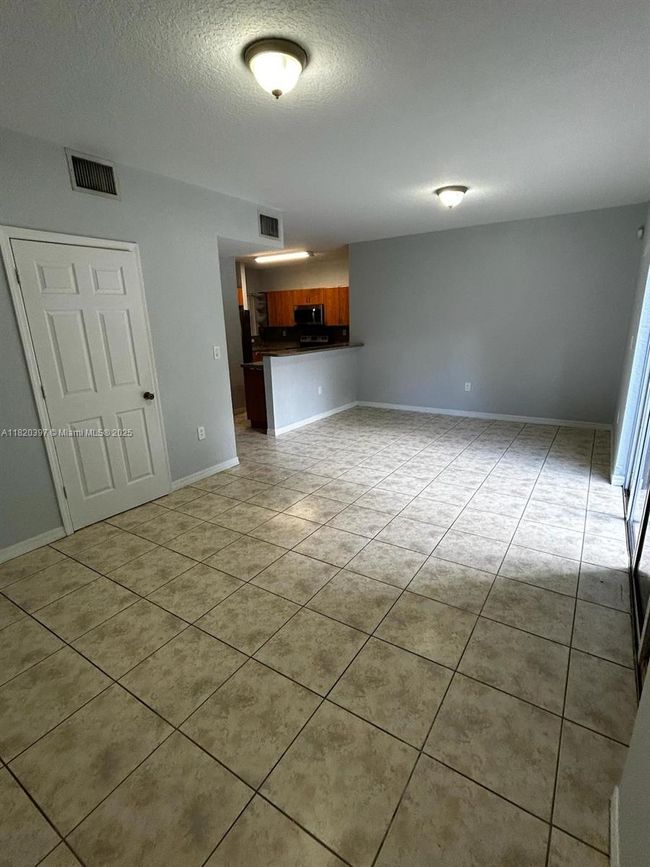 865 - 865 Sw 6 Th Ct, Townhouse with 3 bedrooms, 3 bathrooms and null parking in Florida City FL | Image 7