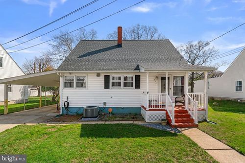 945 Kinwat Ave, ESSEX, MD, 21221-5219 | Card Image
