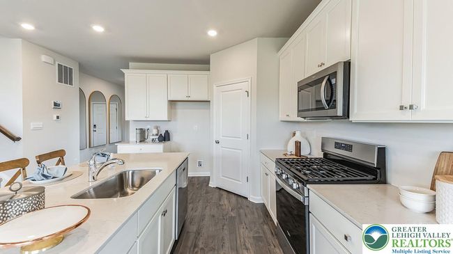 Same Model, but not the actual home | Image 7