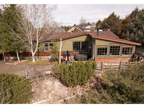 704 Residence St, Enterprise, OR, 97828-1603 | Card Image