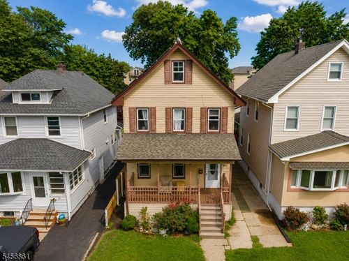 911 Jersey Ave, Elizabeth, NJ, 07202-1506 | Card Image