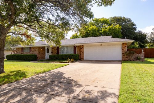 3805 Fenton Avenue, Fort Worth, TX, 76133 | Card Image