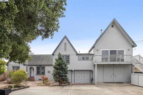 772 Stewart Ct, Alameda, CA, 94501-2141 | Card Image