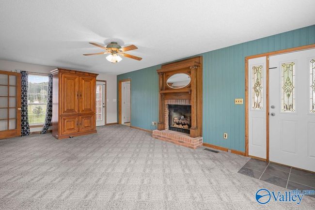 This could easily be a fantastic master suite! | Image 23