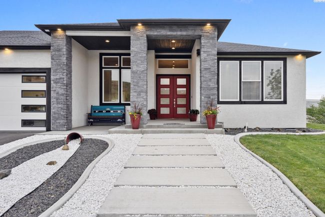 102909 E 1023 Pr Se, Home with 4 bedrooms, 5 bathrooms and null parking in Kennewick WA | Image 4