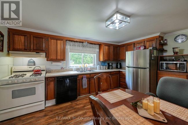 985 Norfolk County Rd 28, House other with 3 bedrooms, 2 bathrooms and 27 parking in Langton ON | Image 15
