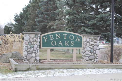 26 Basket Br, Fenton, MI, 48430-8778 | Card Image