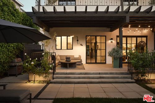 8741 Rosewood Ave, West Hollywood, CA, 90048-1807 | Card Image