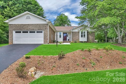 31 St Andrews Dr, Etowah, NC, 28729-9748 | Card Image