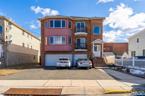 196 Sanford Ave, Kearny, NJ, 07032-5920 | Card Image