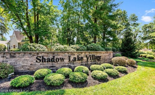 93 Lexington Ct, Red Bank, NJ, 07701-5471 | Card Image