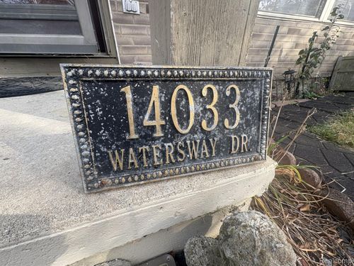14033 Watersway Drive, Gibraltar, MI, 48173 | Card Image