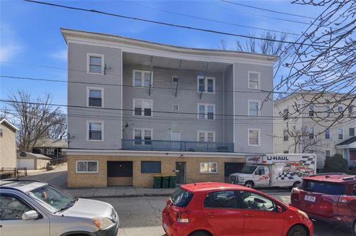 252 Front St, Woonsocket, RI, 02895-5208 | Card Image