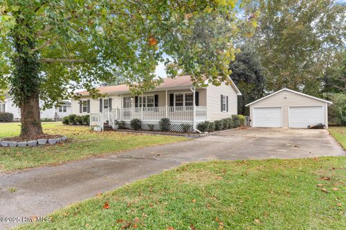 104 Maiden Ln, Jacksonville, NC, 28546-9232 | Card Image