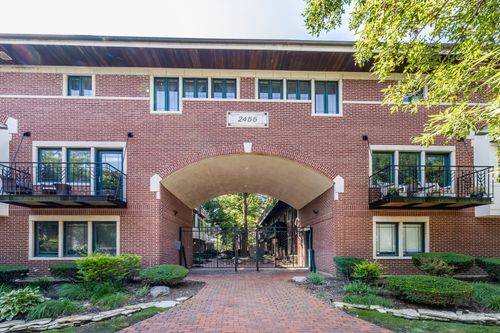 13e-2455 Ohio St, Chicago, IL, 60612-1261 | Card Image