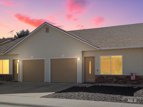 1505 Old Maple Dr, Emmett, ID, 83617-3260 | Card Image