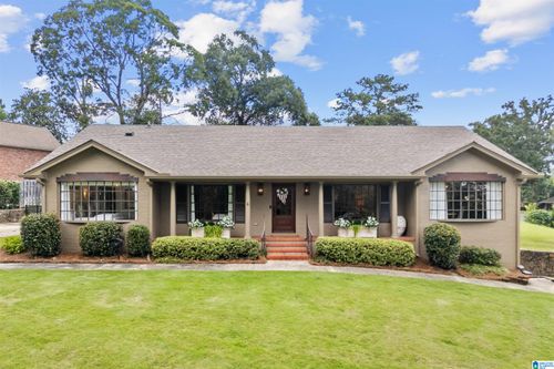 1121 Graylynn Dr, Vestavia Hills, AL, 35216-2619 | Card Image