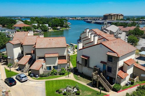 509 Short Circuit, Horseshoe Bay, TX, 78657 | Card Image