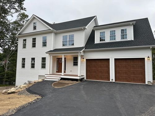 77 Pembroke St, Kingston, MA, 02364-1130 | Card Image