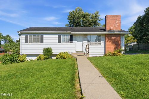 455 Robin Circle, Bristol, VA, 24202 | Card Image