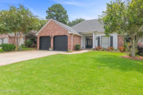 22 Oakthorn Ct, Youngsville, LA, 70592-5464 | Card Image