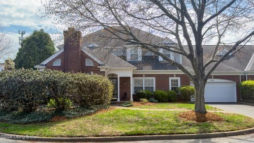5943 Ashwood Bluff Dr, Louisville, KY, 40207-7200 | Card Image