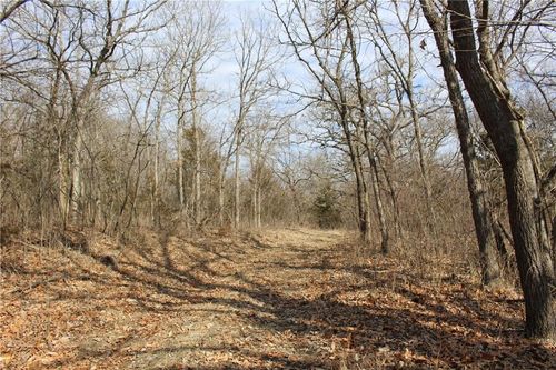 00000 Kissinger Rd, Tonganoxie, KS, 66086 | Card Image
