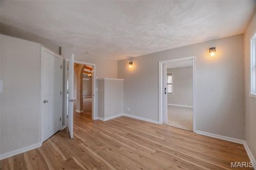 18504 Wagon Wheel Trl, Warrenton, MO, 63383-7249 | Card Image