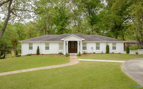 102 Colonial Drive, Florence, AL, 35633 | Card Image