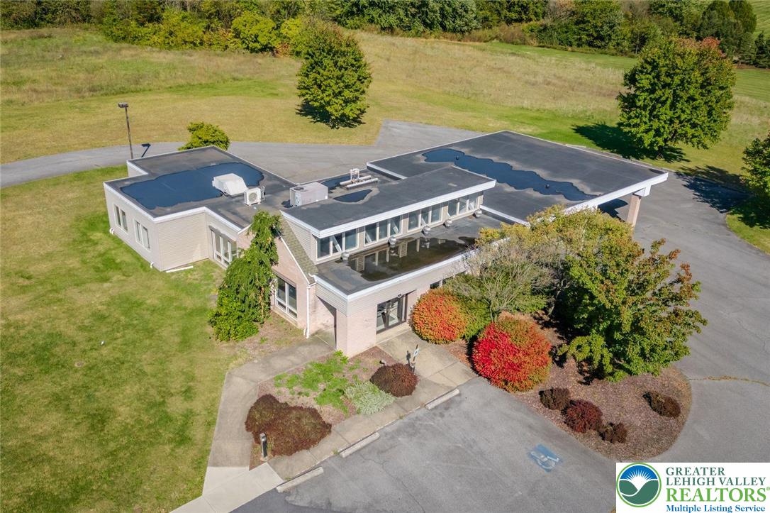 5851 Nor Bath Blvd, Bath, PA 18014