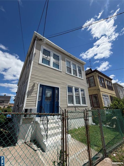 395 Madison Ave, Paterson, NJ, 07524-2620 | Card Image