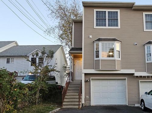 1-78 Lee Ave, Danbury, CT, 06810-6459 | Card Image