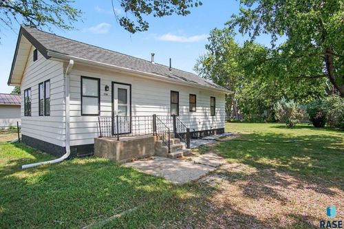 318 E Willow Leaf St, Sioux Falls, SD, 57110 | Card Image