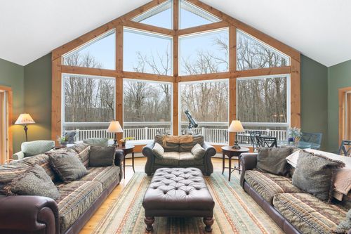 1 Toms Cabin Rd, West Dover, VT, 05356-8801 | Card Image