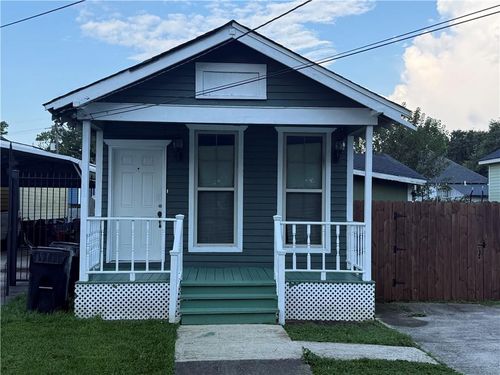 7630 Devine Ave, New Orleans, LA, 70127-1624 | Card Image