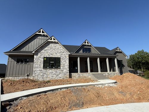 879 Shady Bluff Trl, Clarksville, TN, 37043-5974 | Card Image