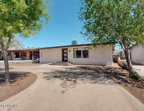 2412 N Campbell St, El Paso, TX, 79902-2604 | Card Image