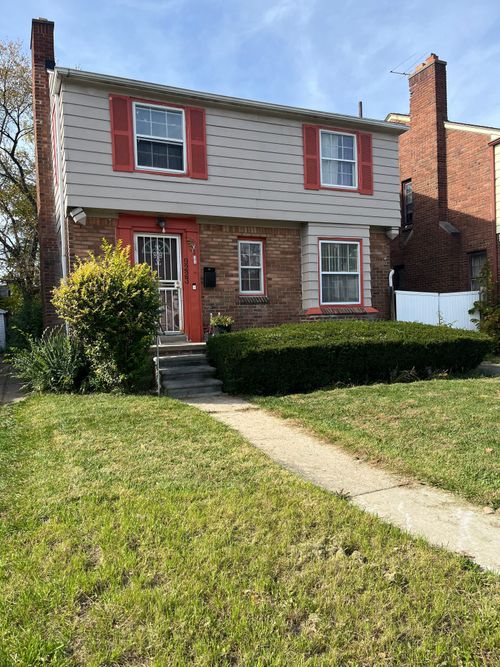9223 Cheyenne St, Detroit, MI, 48228-2606 | Card Image