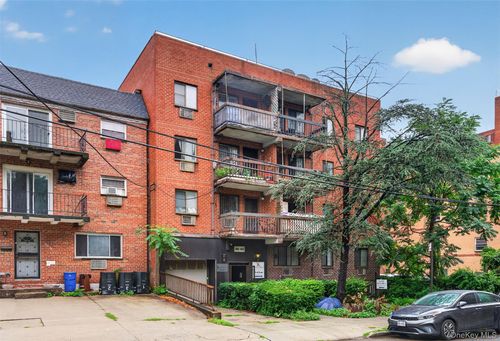2c-140-44 34th Avenue, New York, NY, 11354 | Card Image