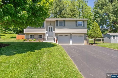 34 Beavers St, High Bridge, NJ, 08829-1722 | Card Image