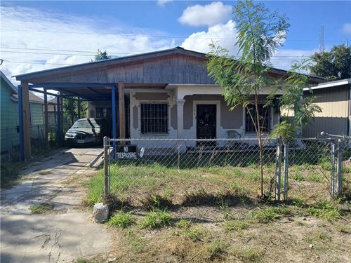 1019 Pueblo St, Mission, TX, 78572-4939 | Card Image