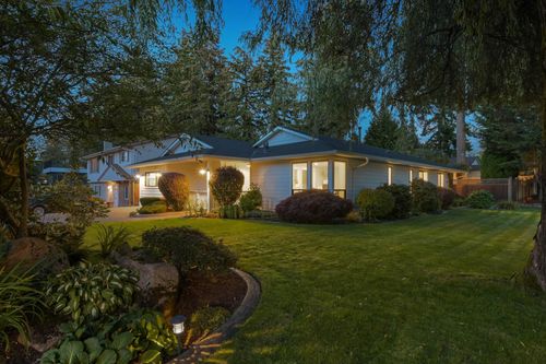 2210 153 St, Surrey, BC, V4A4R2 | Card Image