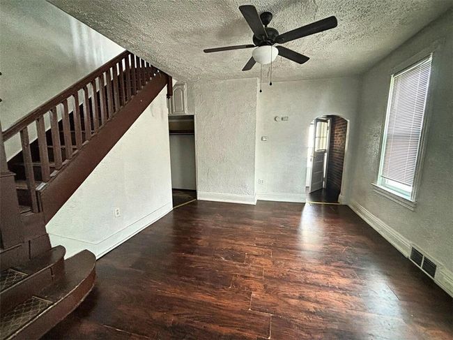 215 N 4 Th St, House other with 3 bedrooms, 1 bathrooms and null parking in Clairton PA | Image 5